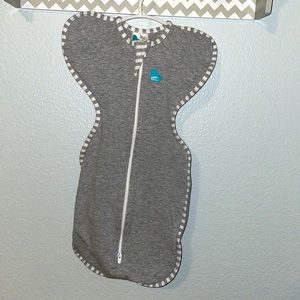 Love to Dream baby swaddle, size newborn (5-8.5 lbs)